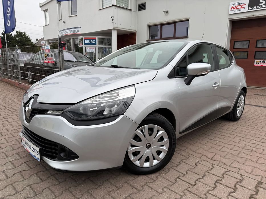 Renault Clio Nawigacja zwykła benzyna 1.2 z Niemiec 1WŁ opłacony