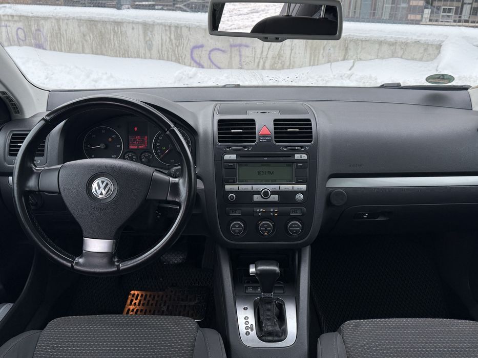 Фольксваген гольф 2,0 TDI Автомат