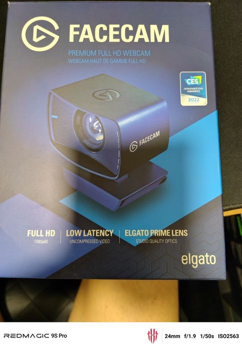 Elgato facecam  webcam