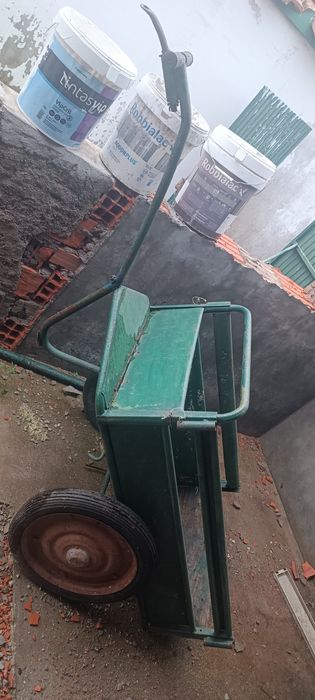 Atrelado de mão ou moto