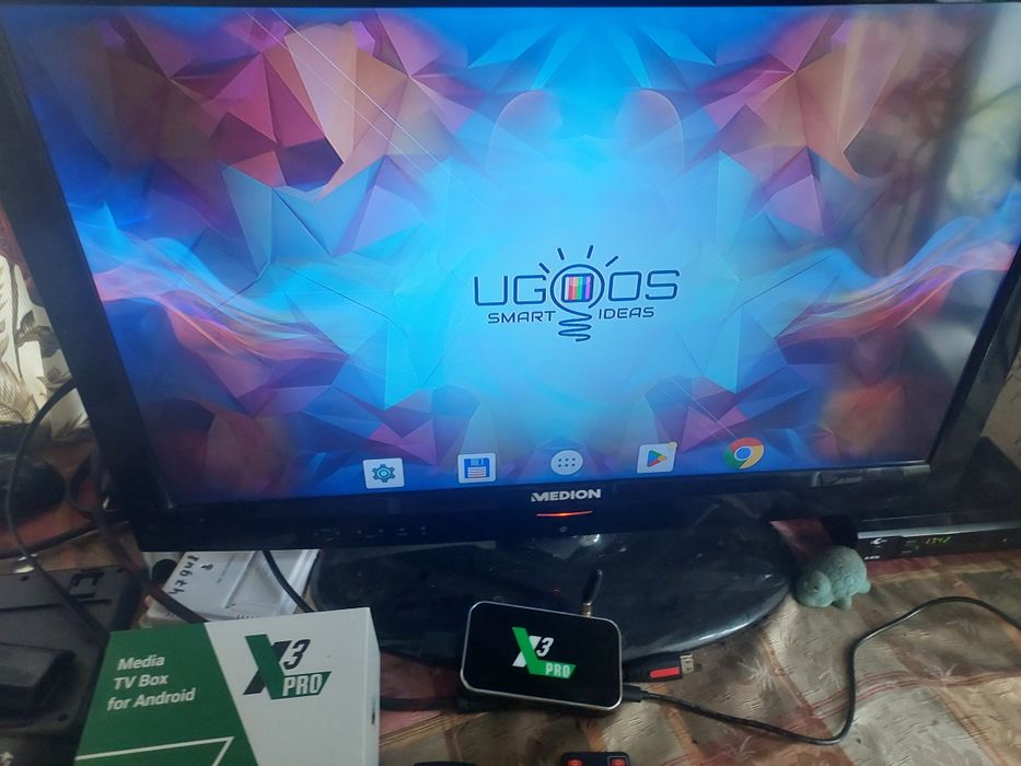 Ugoos x3 pro 4/32 приставка