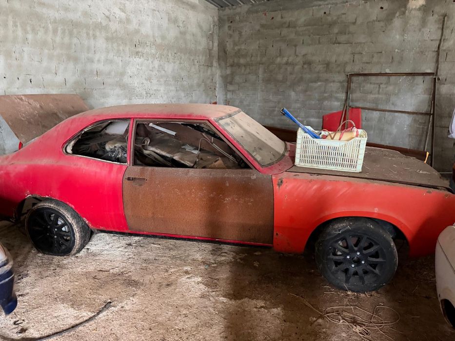 Peças ford cortina kE 20 e KE 35 toyota corona