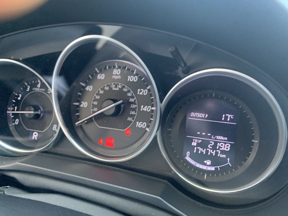 Автомобиль Mazda 6