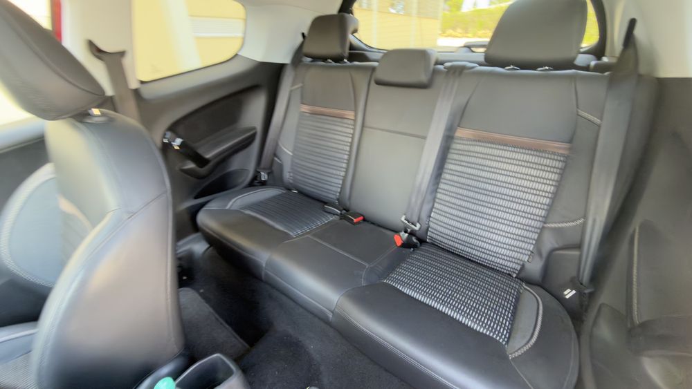 Peugeot 208  1.4  VTI  ACTIVE muito estimado, de garagem, particular , Nacional