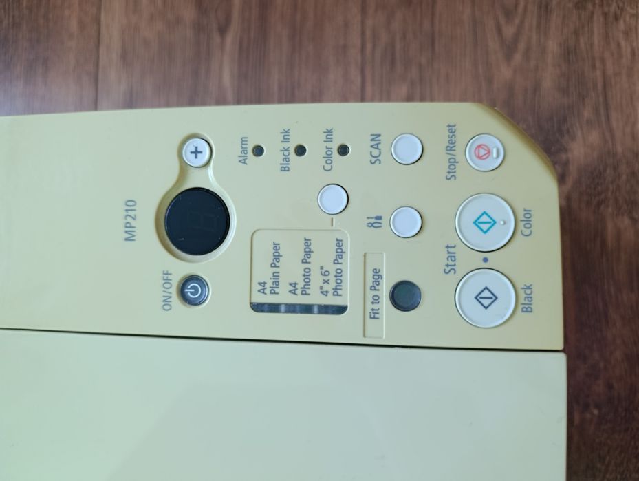 Принтер-сканер-копір струменевий Canon MP 210.
