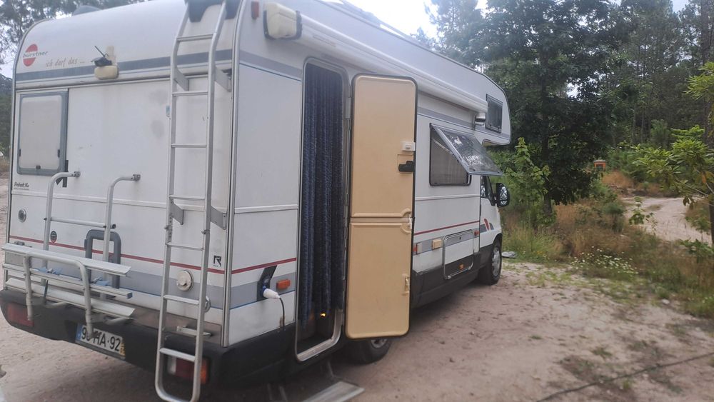 Autocaravana Fiat Ducato 2.8 TDI Bürstner - 6 Lugares