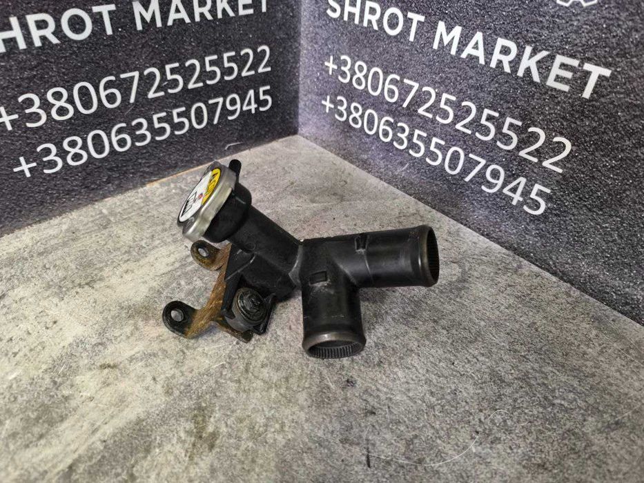 Патрубок трійник фланець термостата Kia Ceed 2 JD 12-18  25329-1P100