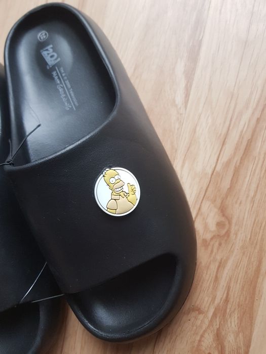 Nowe klapki męskie  marki  The Simpsons rozmiar 46