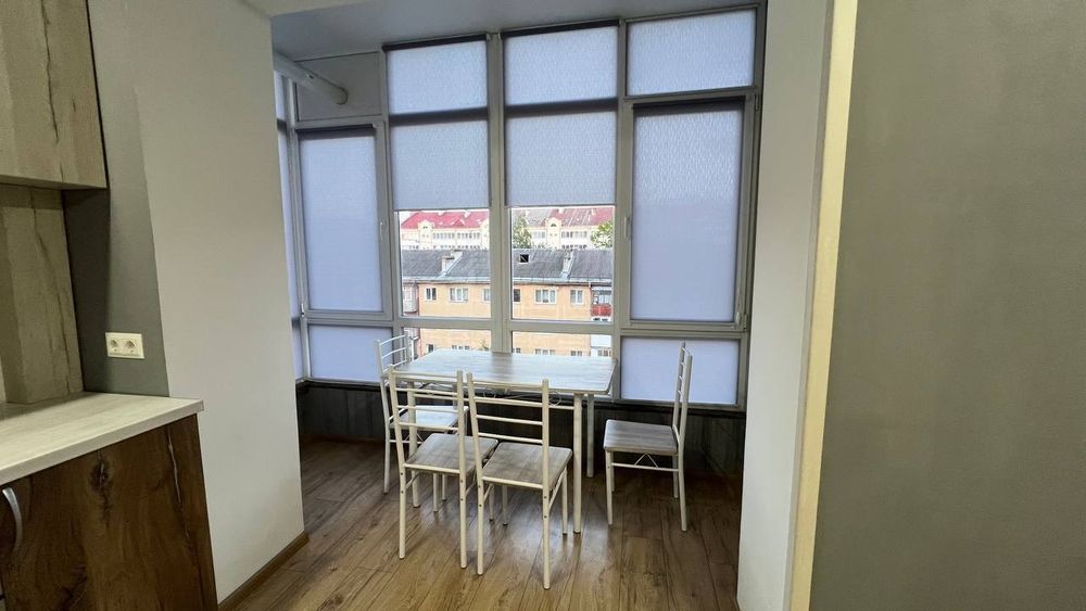 Здається в оренду 1 км.кв. Центр.