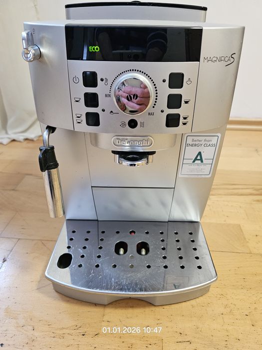 Ekspres ciśnieniowy do kawy Delonghi Magnifica S, używany sprawny