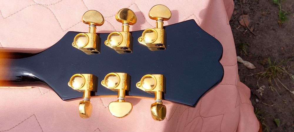 Gitara elekteoakustyczna Epiphone J200