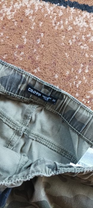 Spodnie Cropp jogger