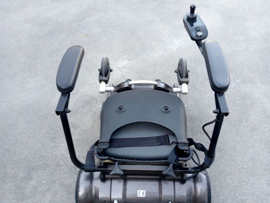 Cadeira /Scooter Elétrica Egiro