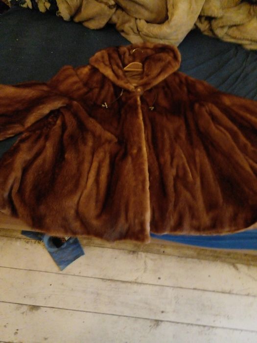 Продам норковую шубку б.у.