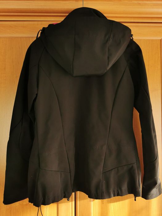 Softshell kurtka