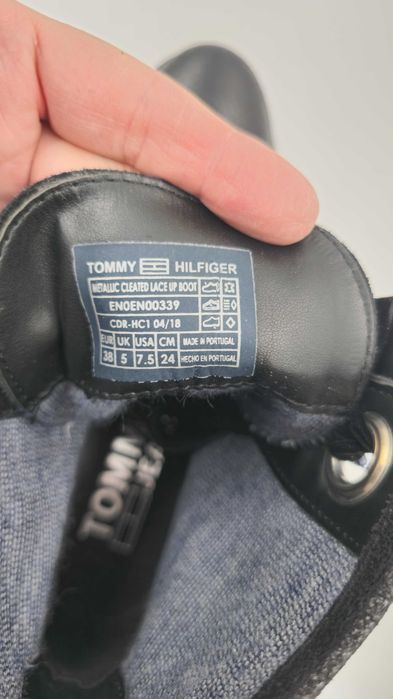 Damskie  botki skórzane  Tommy Hilfiger  czarne  R.38  TO86R