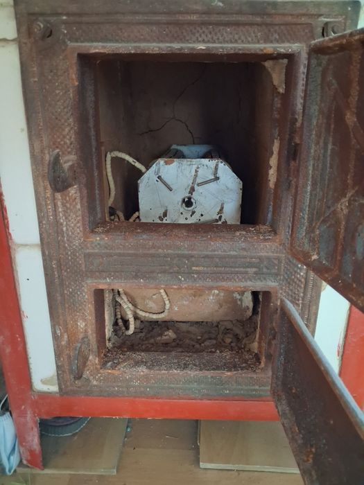 Przenosny Piec Kaglowy z Grzalka Elektryczna