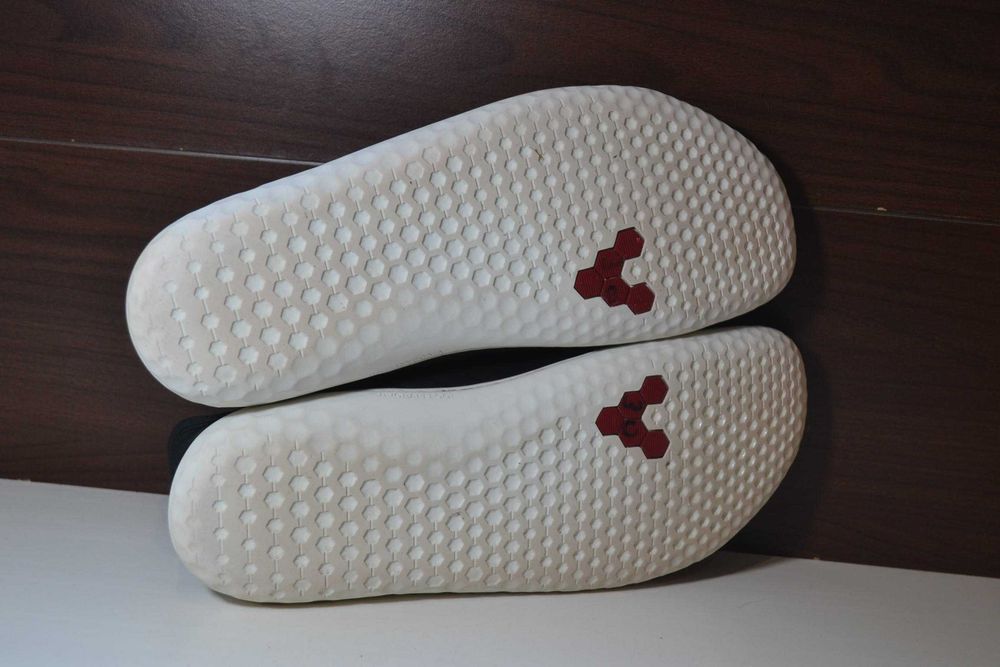 vivobarefoot 43-44р кроссовки трекинговые кожаные оригинал