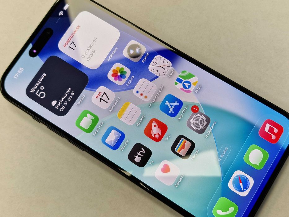 Iphone 15+ Plus 128GB/ Black/ Czarny/ Bateria 91%/ Grade A- + ładowark