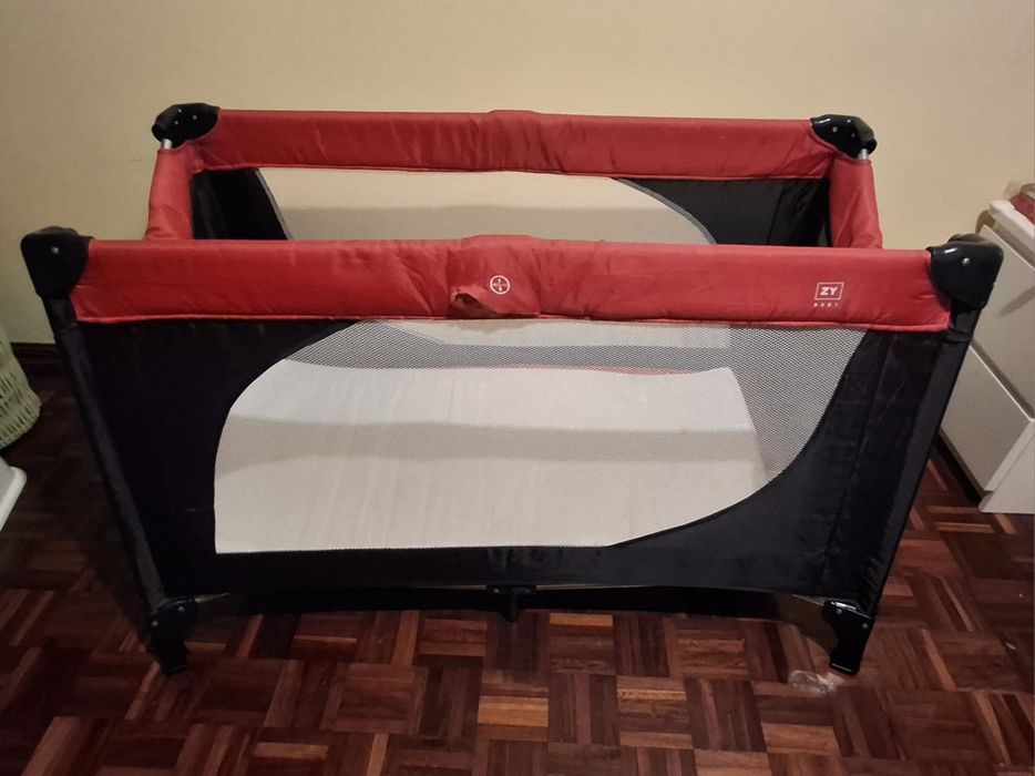 Doação: Berço / Cama de Viagem ZY Baby (Ideal para Ninhadas / Associações de Animais)