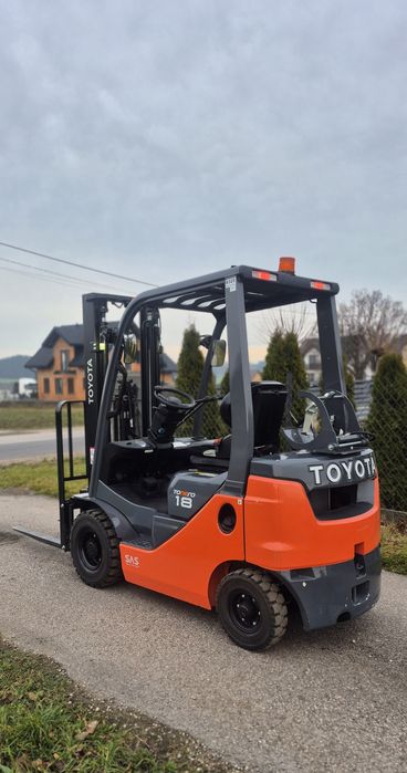 TOYOTA 02-8FGF 18 ,   411MTH,   2022r