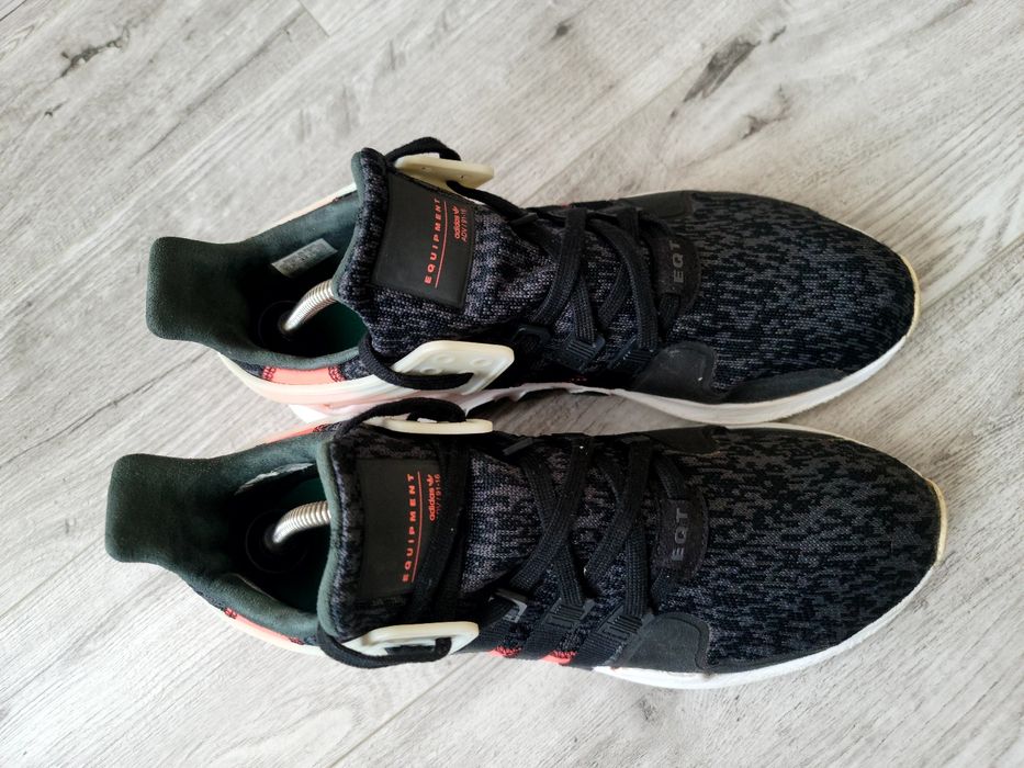 Продам фірмові кросівки Adidas Equipment