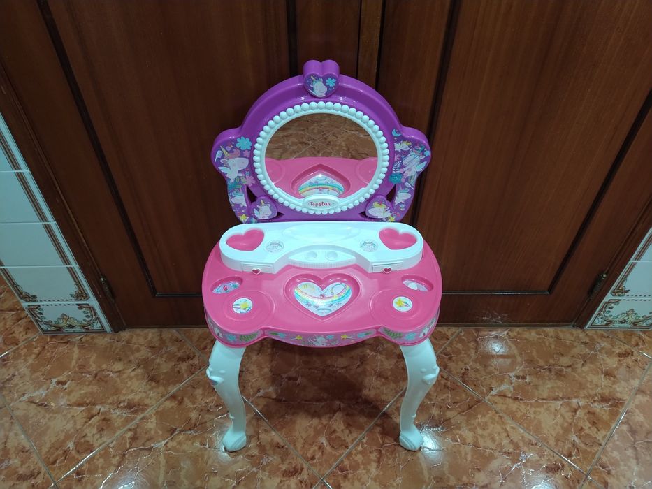 Penteadeira mesa maquilhagem brinquedo para menina casa quarto.