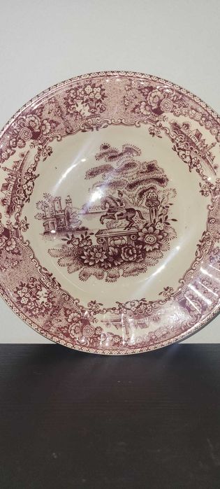 Conjunto de 6 Pratos Antigos em Faiança – Decoração Clássica Bordeaux