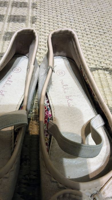 Beżowe baleriny z kokardką Nelli blu rozm. 28