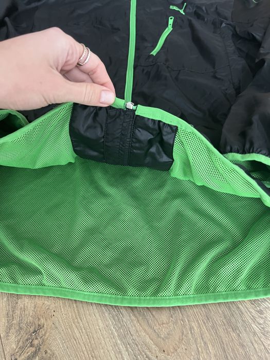 Чоловіча куртка    вітровка Puma весна/ осінь( розмір L)