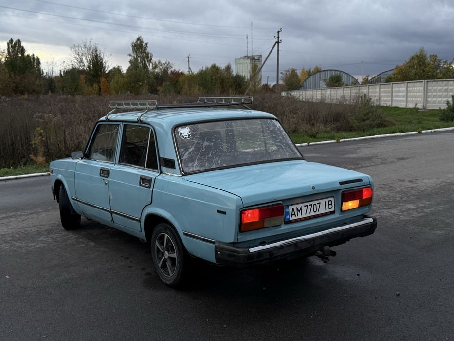 Ваз 2107.
