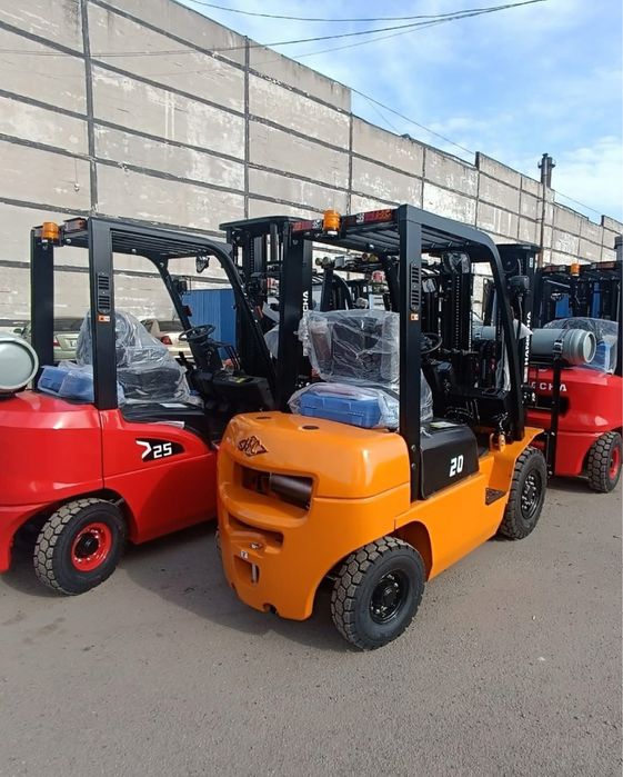 Вилочний Погрузчик Навантажувач дизель електро газ Hangcha Hyundai