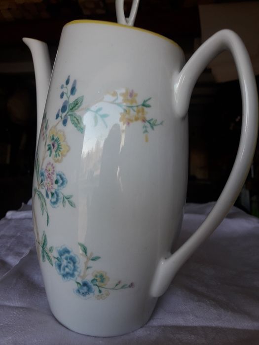 Dzbanek porcelanowy z Chodzieży