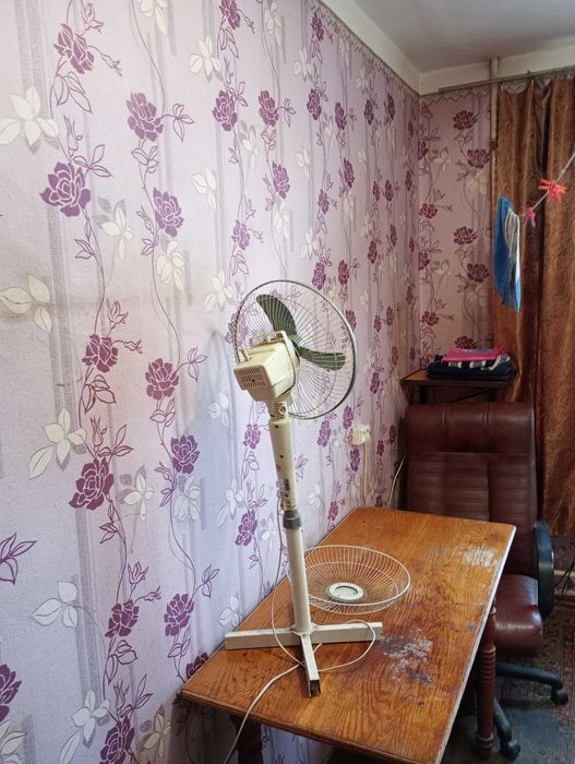 Маленька однокімнатна квартира