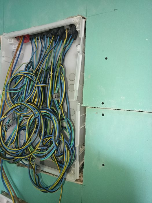 eletricista de construção