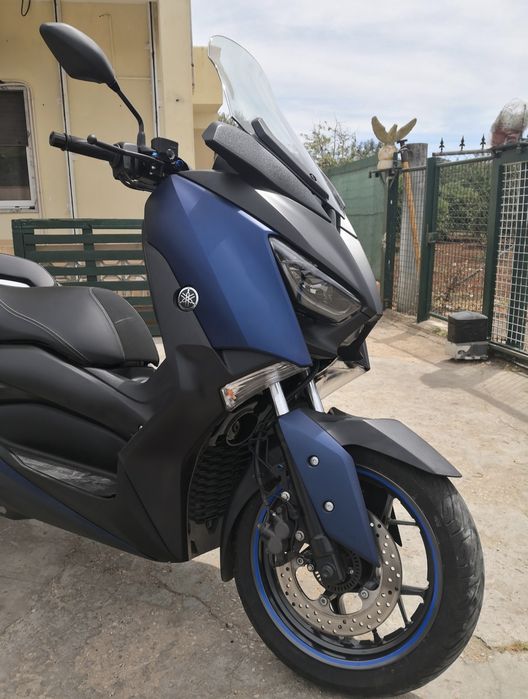 Yamaha Xmax 125 impecável