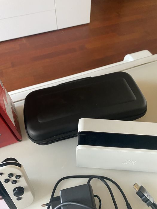 Nintendo switch oled kompletny zestaw +gry