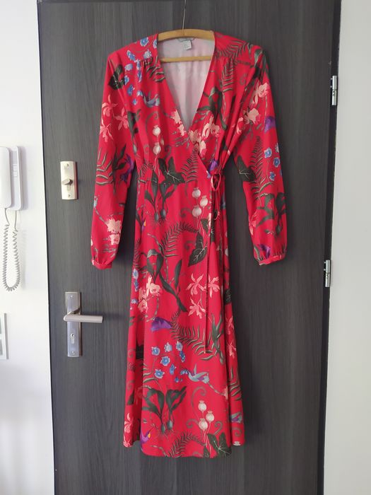 Czerwona sukienka midi H&M r. 40