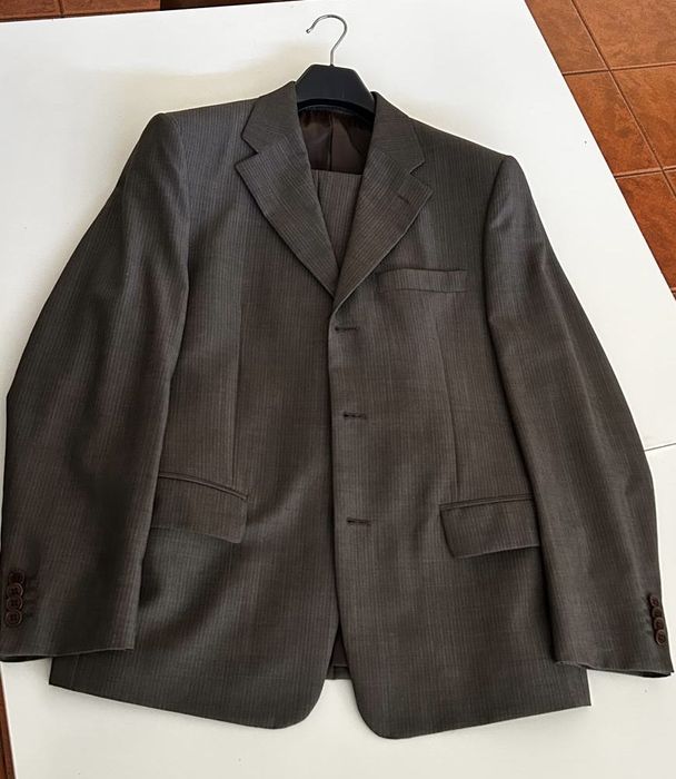 Fato completo calcas e casaco.