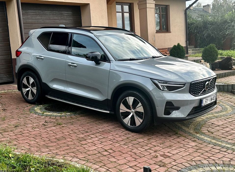 Volvo XC 40 Volvo XC40 T2, Automat, Harman Kardon, Panorama,360° ,Blis ,Ele. hak