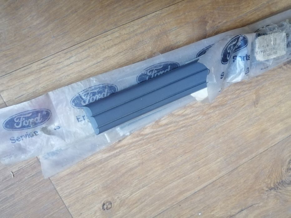 Молдинг универсальный, противоударный .