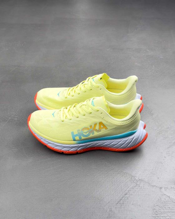 Кросівки Hoka One One Carbon X2 Evening Primrose/Fiesta