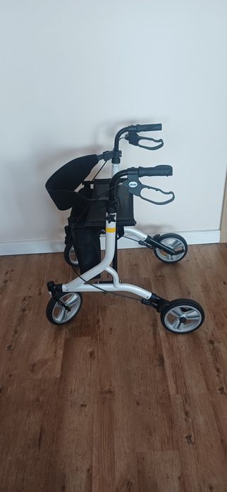 Balkonik rehabilitacyjny na kółkach