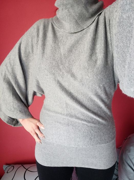 Golf z szerokimi rękawami Reserved rozm. S