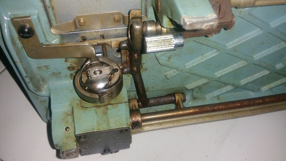 Maquina custura vintage Alfamatic