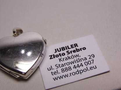 Srebrna zawieszka sekretnik serce