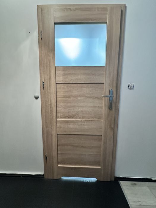 Drzwi lazienkowe 80 L