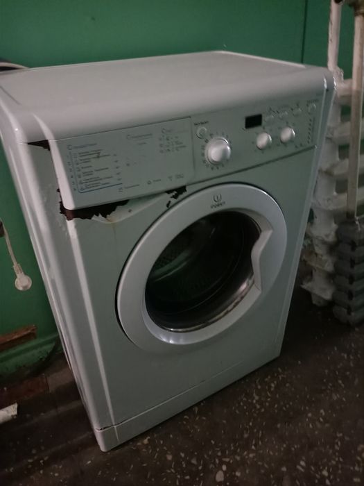 Пральна маша INDEZSIT