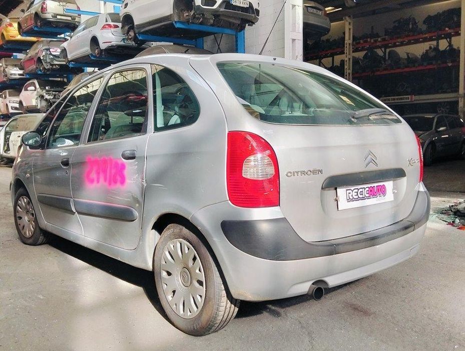 farolim traseiro direito citroen xsara picasso