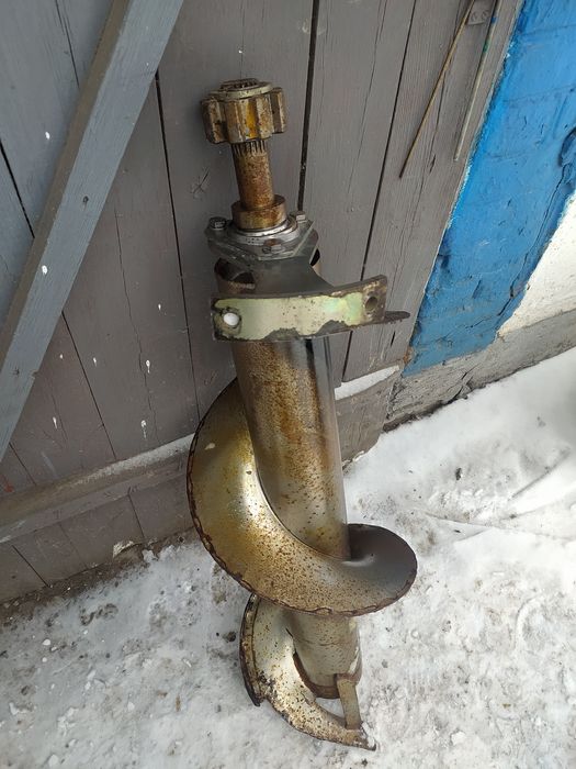 Продам шнек, в нормальному робочому стані